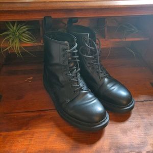 Dr. Martens 1460 Mono Black Icon Boots